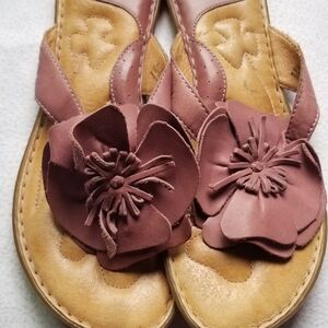 Born Womens Mauve Leather Flower Sandals Size 10